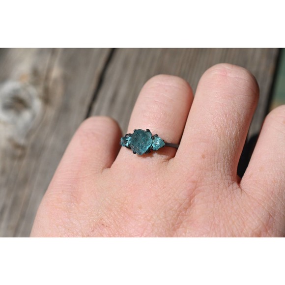 Raw aquamarine ring, crystal ring, three stone ring, natural gemstone je… - Picture 2 of 4
